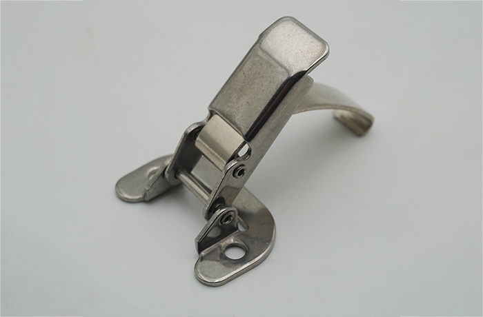 New Paradigm for Metal Clip Procurement: Simultaneously Solving the Triangular Problem of Speed, Precision, and Cost